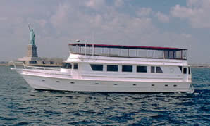 Yacht 85 port